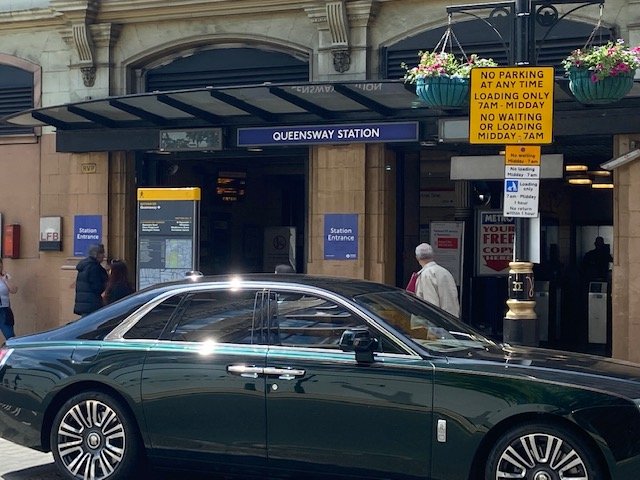 Queensway Stn.
